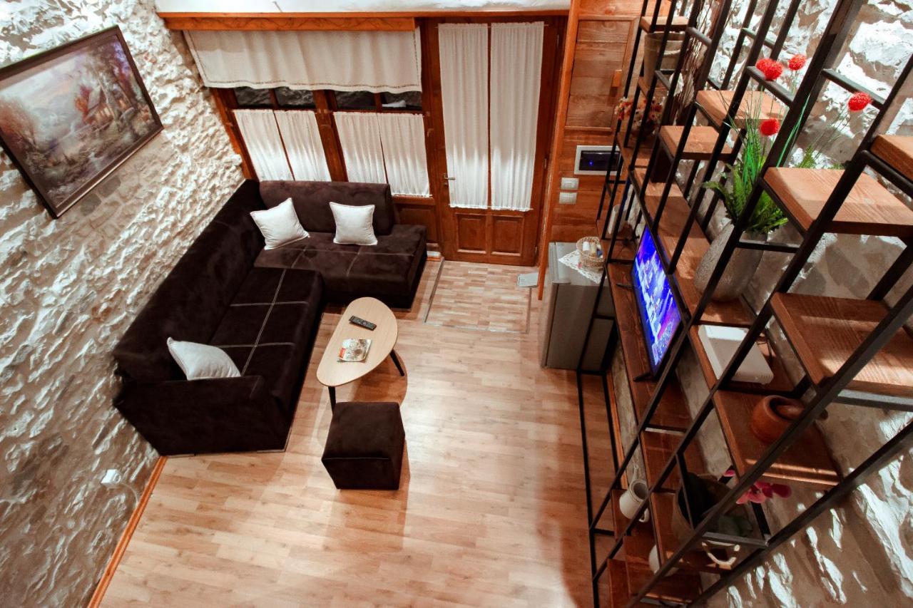 Duplex Apartment Viktoria Gjirokaster Exterior photo