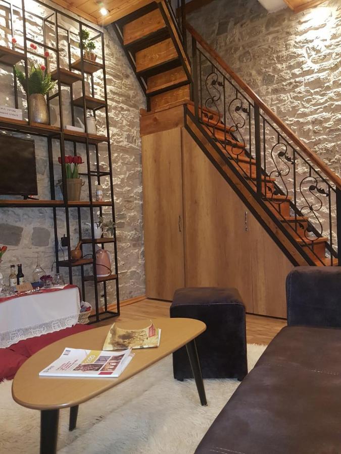 Duplex Apartment Viktoria Gjirokaster Exterior photo